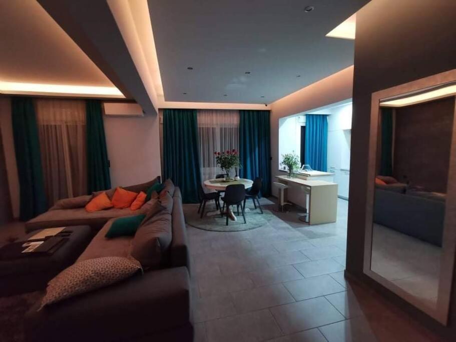 Live Minimal Apartment เอเธนส์ ภายนอก รูปภาพ